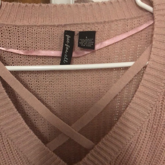 Pink sweater - Picture 2 of 3